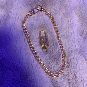 Louis Vuitton lock & key #314 Excellent condition